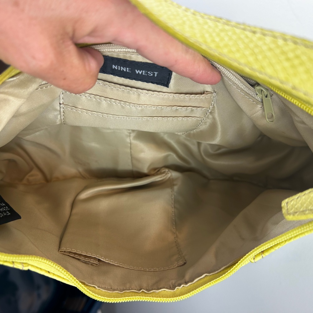 NINE WEST SOHO SUNSHINE YELLOW CROCO PRINT MEDIUM HOBO HANDBAG PURSE - Picture 6 of 9